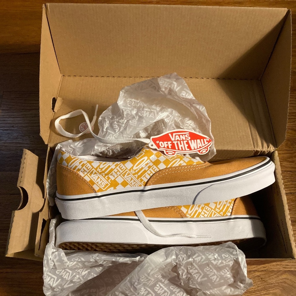 men’s Vans Era shoes 👟 size 9 orange 🍊 Off the Wall
